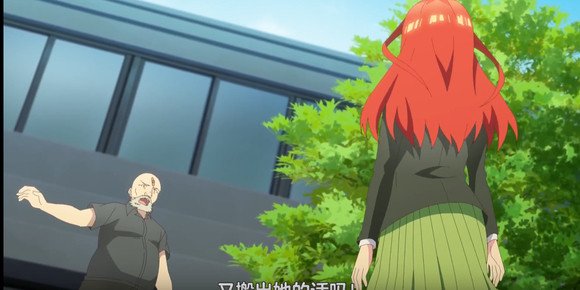 教学楼正门口
